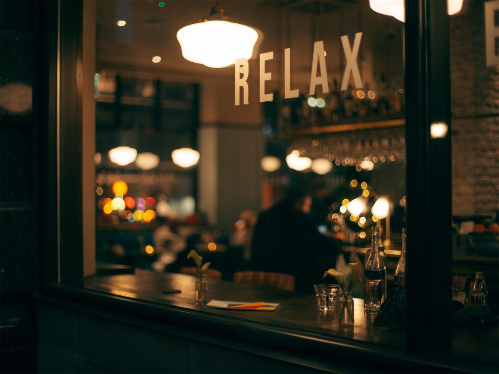 dark-night-relaxing-bar