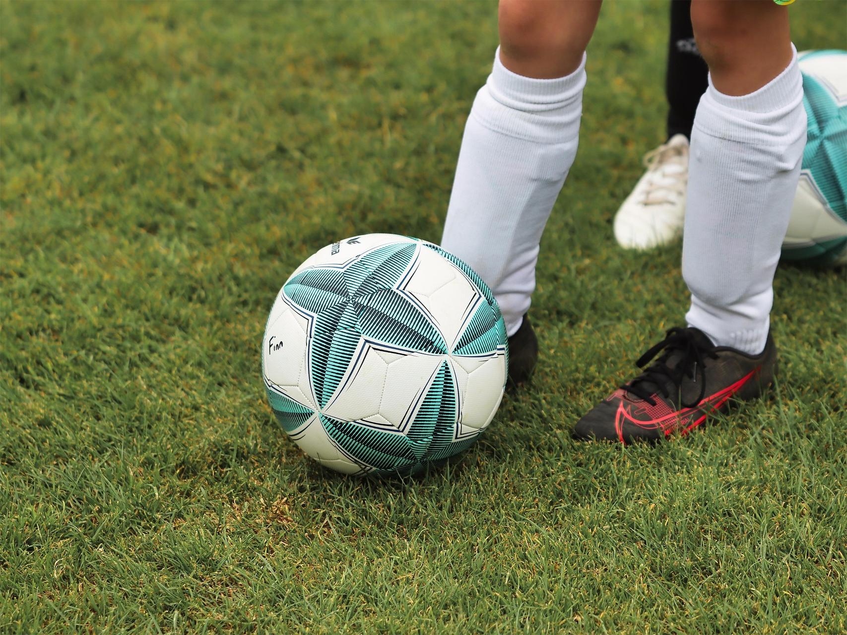 Close-up-of-a-soccer-player-wearing-indoor-soccer-shoes